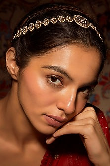 Gold Finish White Kundan Polki Mathapatti