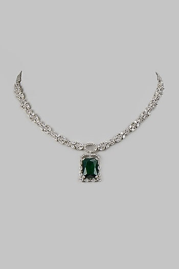 White Finish Emerald Stone Necklace Set