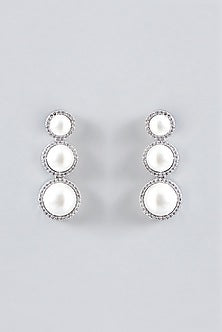 White Finish Faux Diamond & Pearl Necklace Set