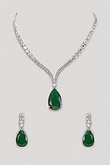 White Finish Emerald Stone Necklace Set