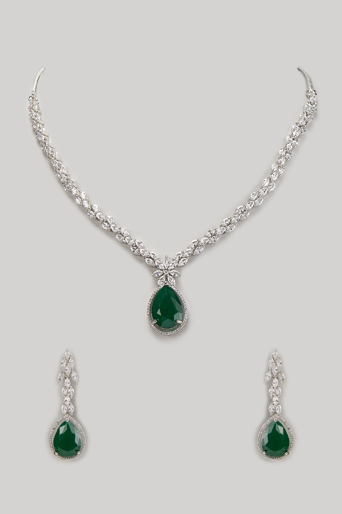 White Finish Zircon & Emerald Stone Necklace Set