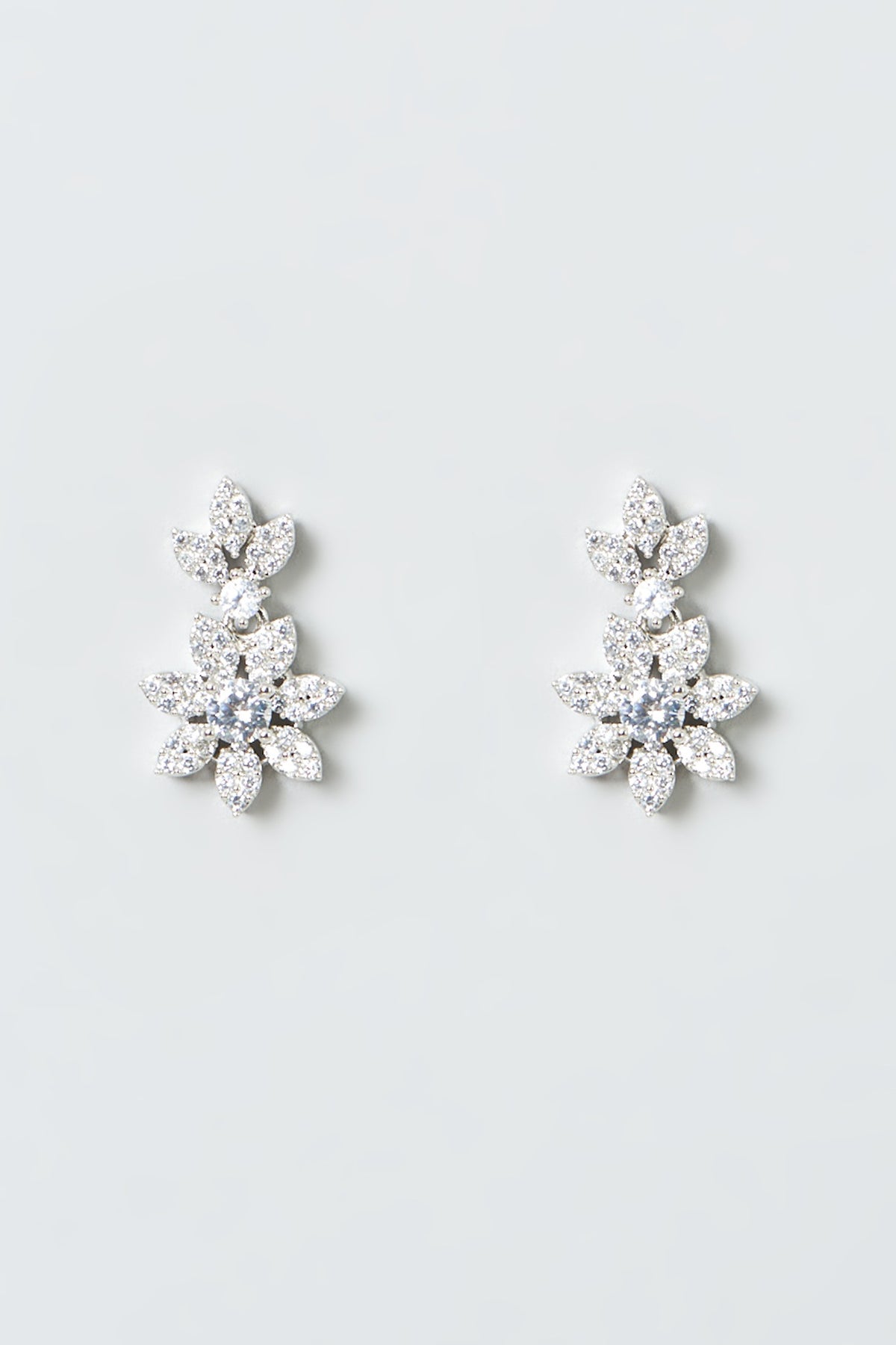 White Finish Zircon Necklace Set