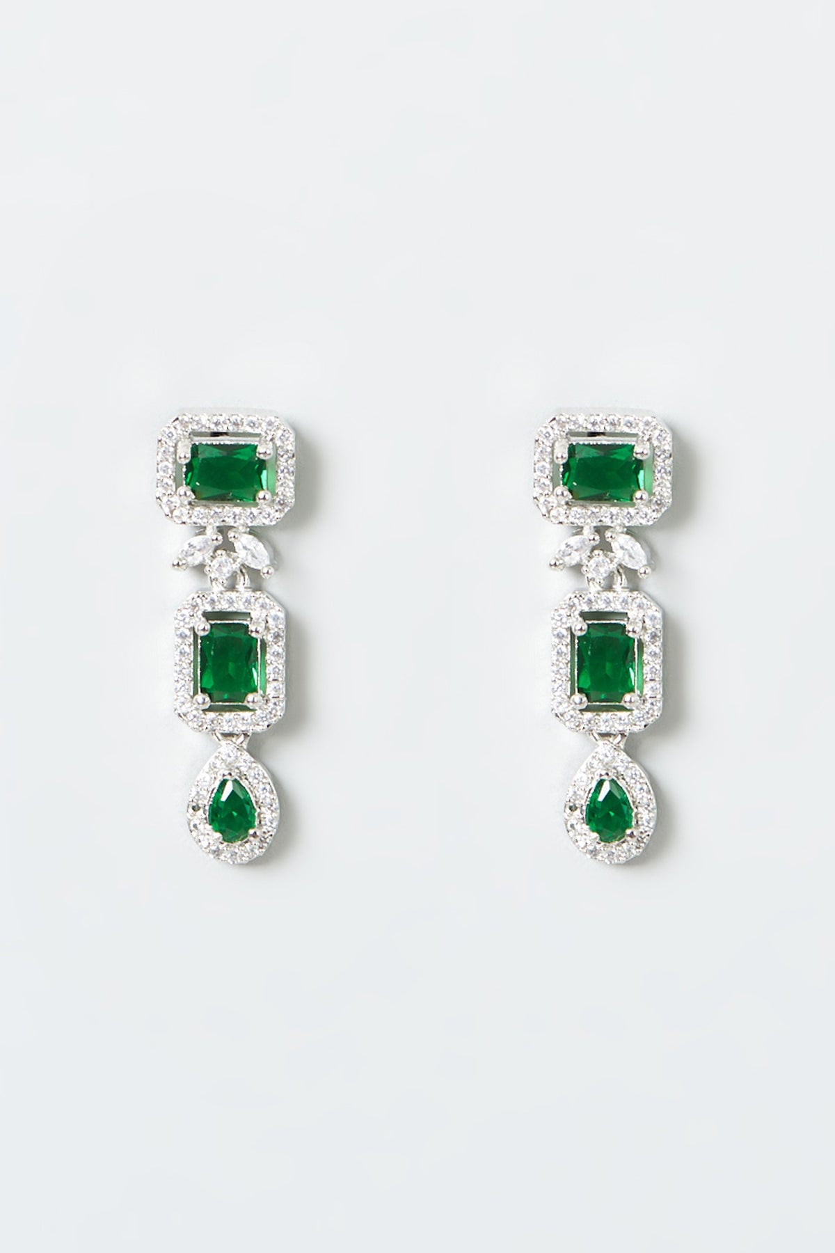 White Finish Zircon & Green Stones Necklace Set