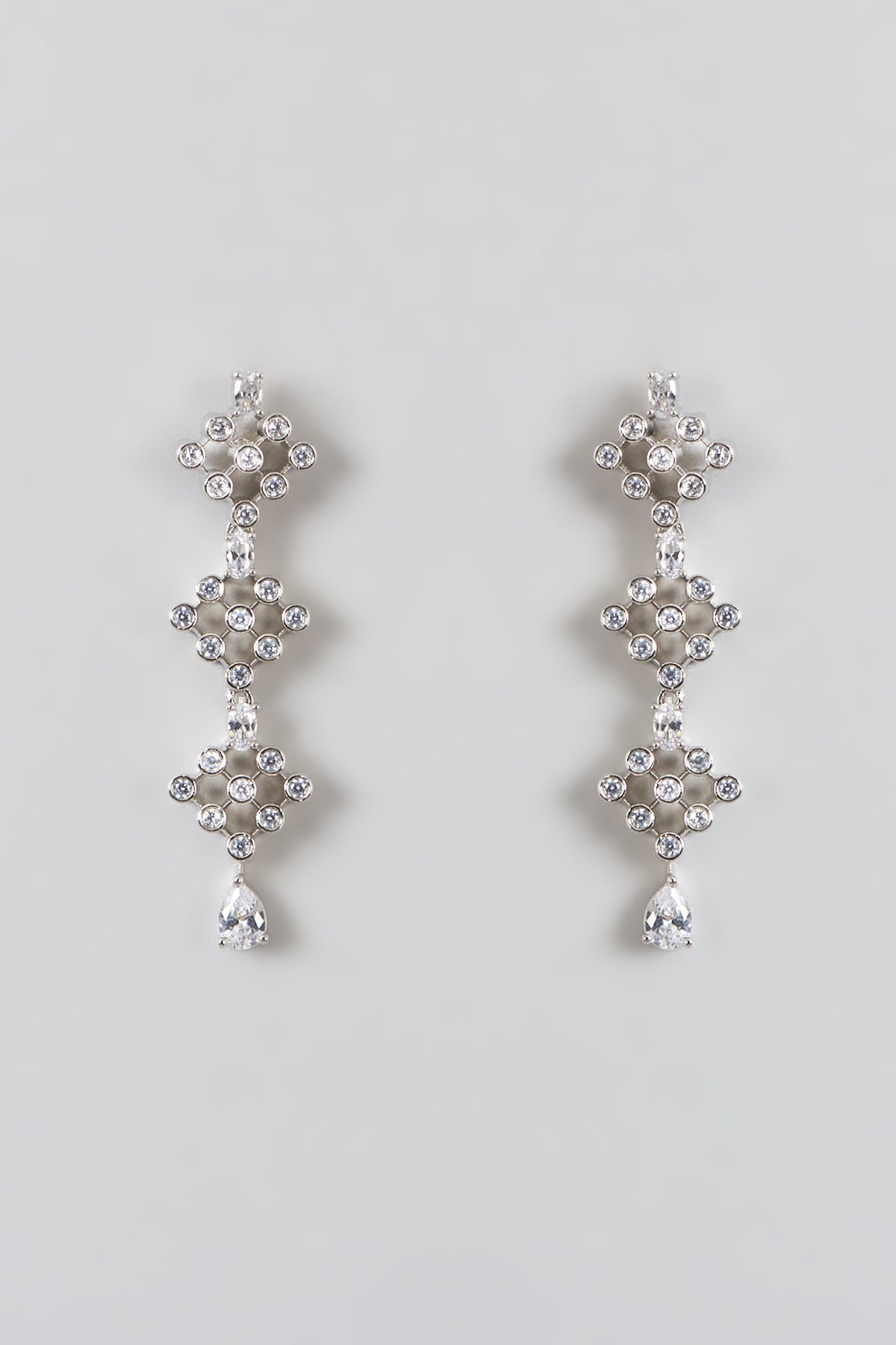 White Finish Zircon Necklace Set