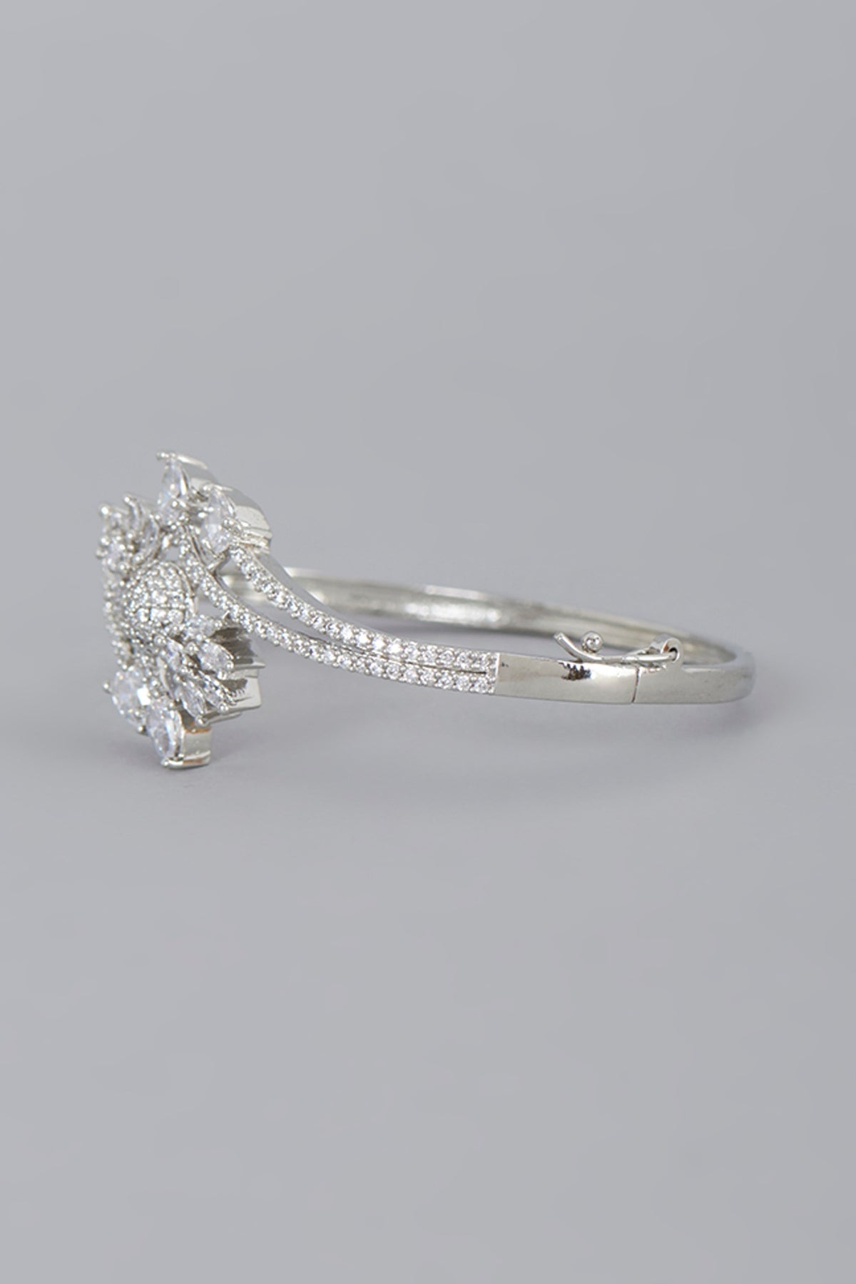 White Finish Zircon Bracelet