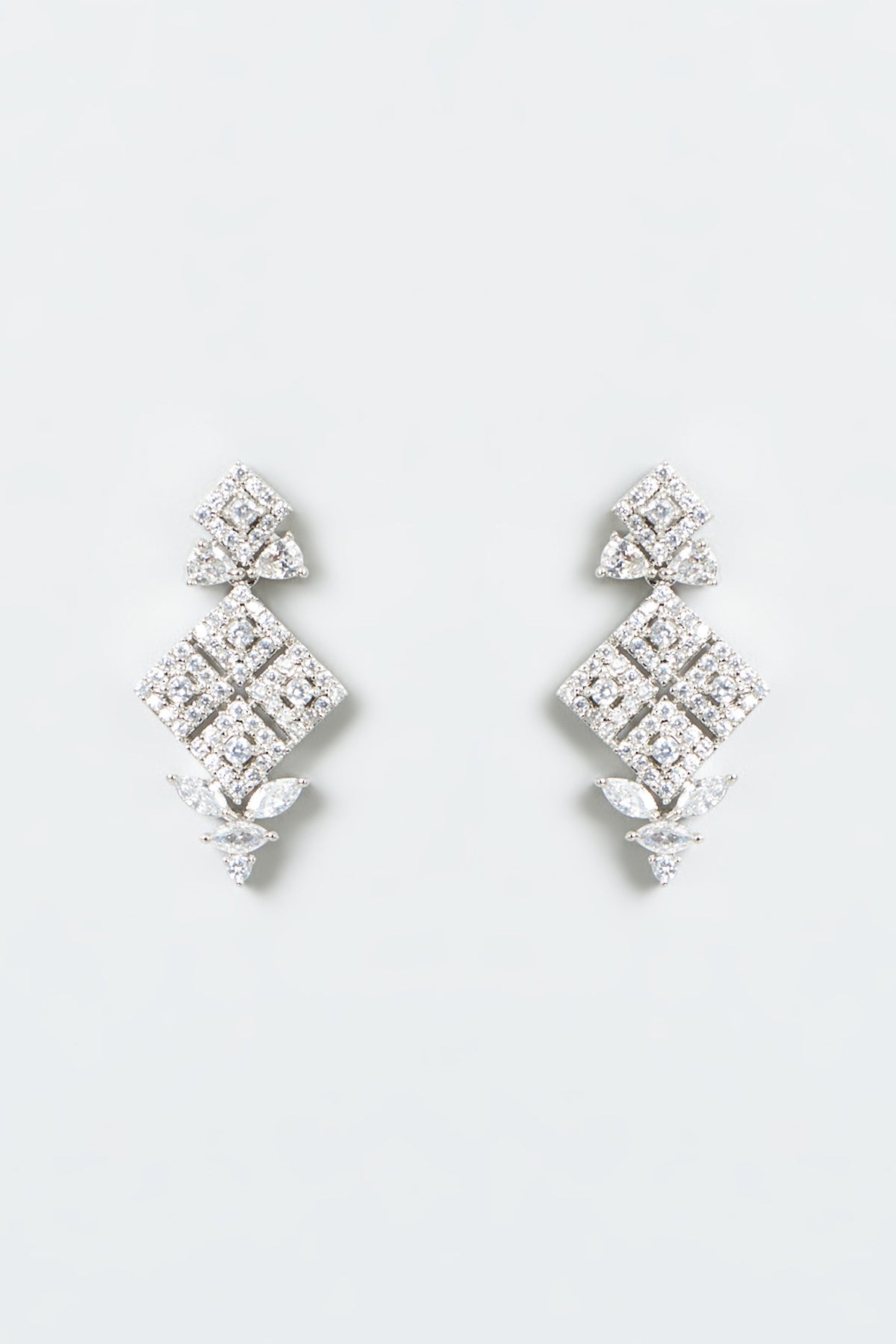 White Finish Zircon Necklace Set