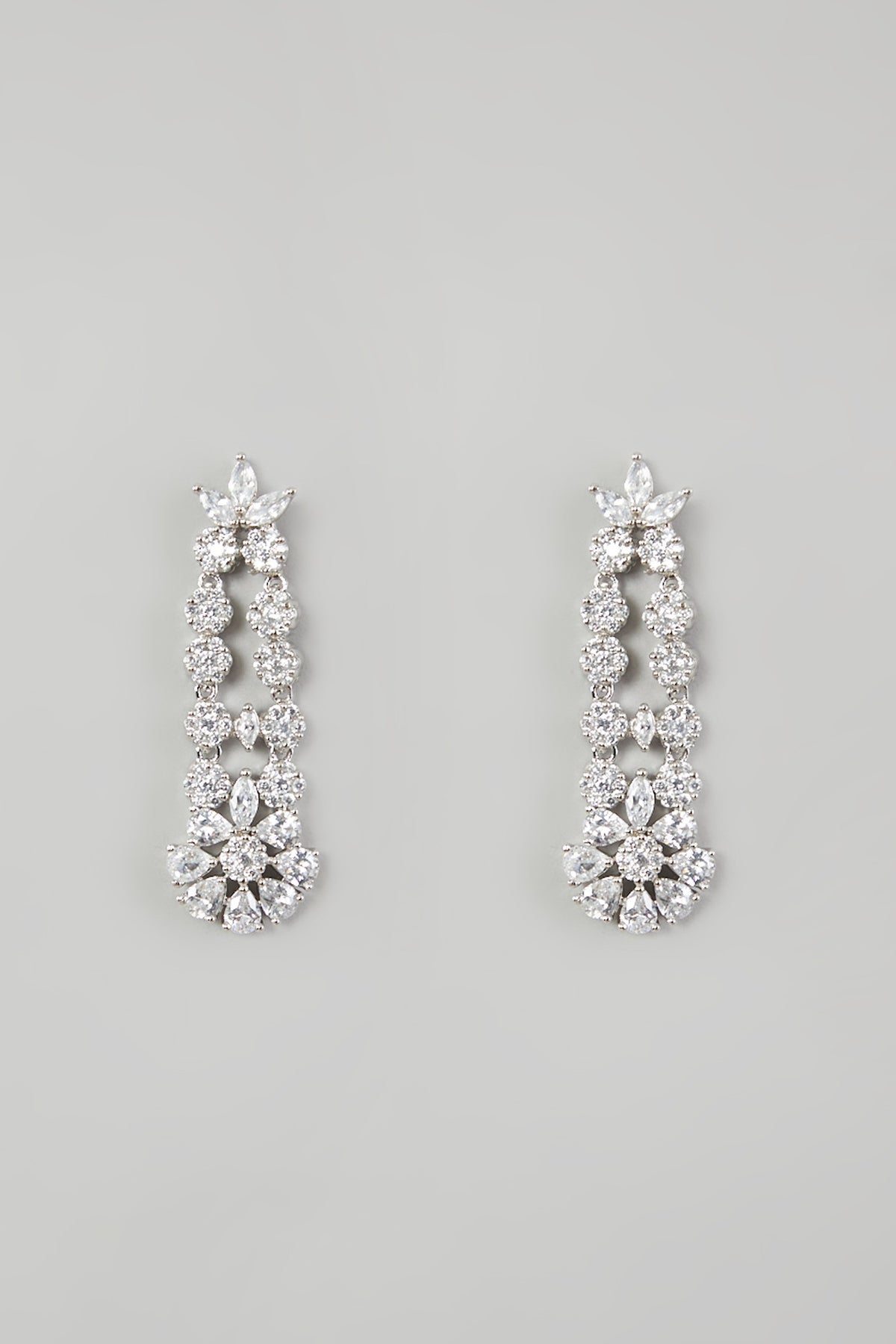 White Finish Necklace Set Having Faux Diamonds
