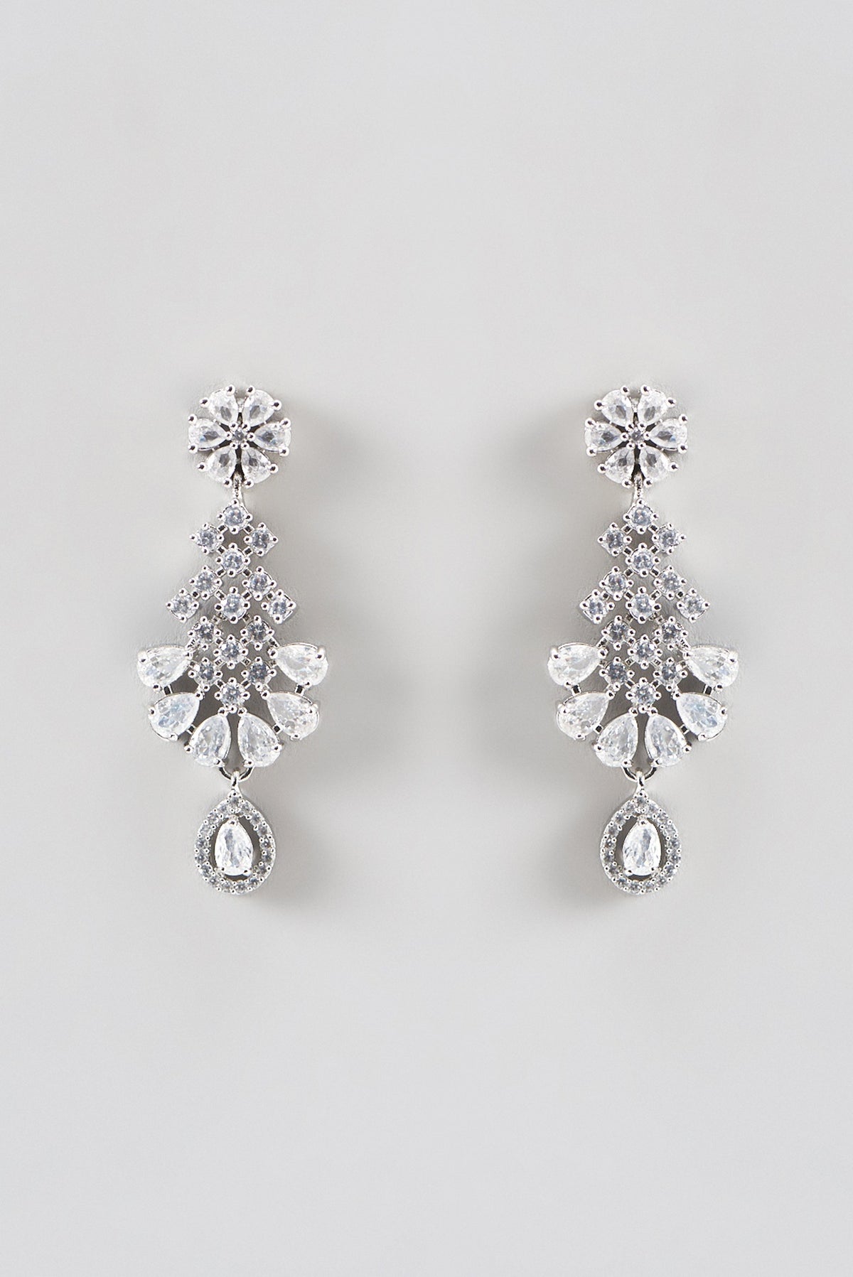 White Finish Zircon Necklace Set