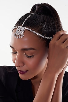 White Finish Zircon Mathapatti