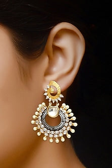 Gold Finish Dangler Earrings WIth Kundan