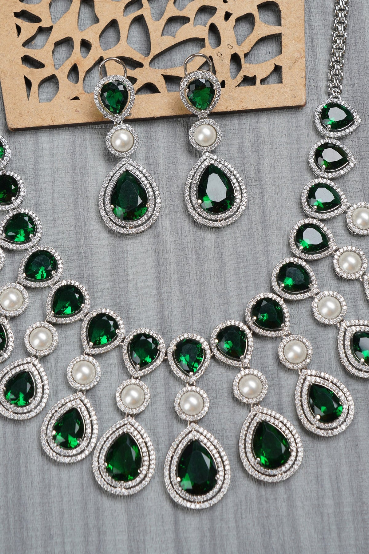 Silver Finish Semi Precious Stone Necklace Set