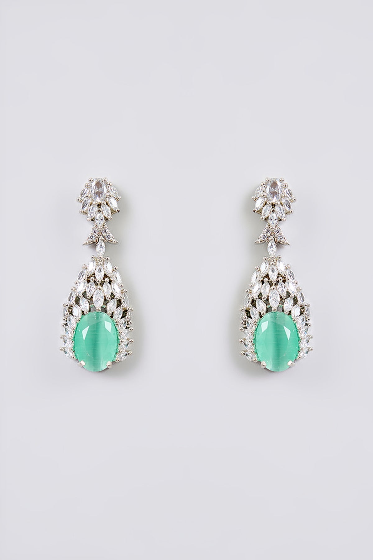 White Finish Zircon & Green Stone Necklace Set