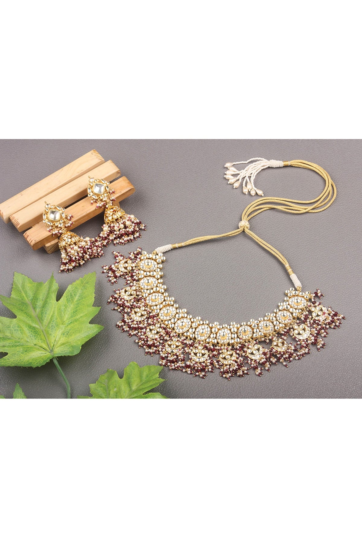 Gold Plated Necklace Set With Pearls