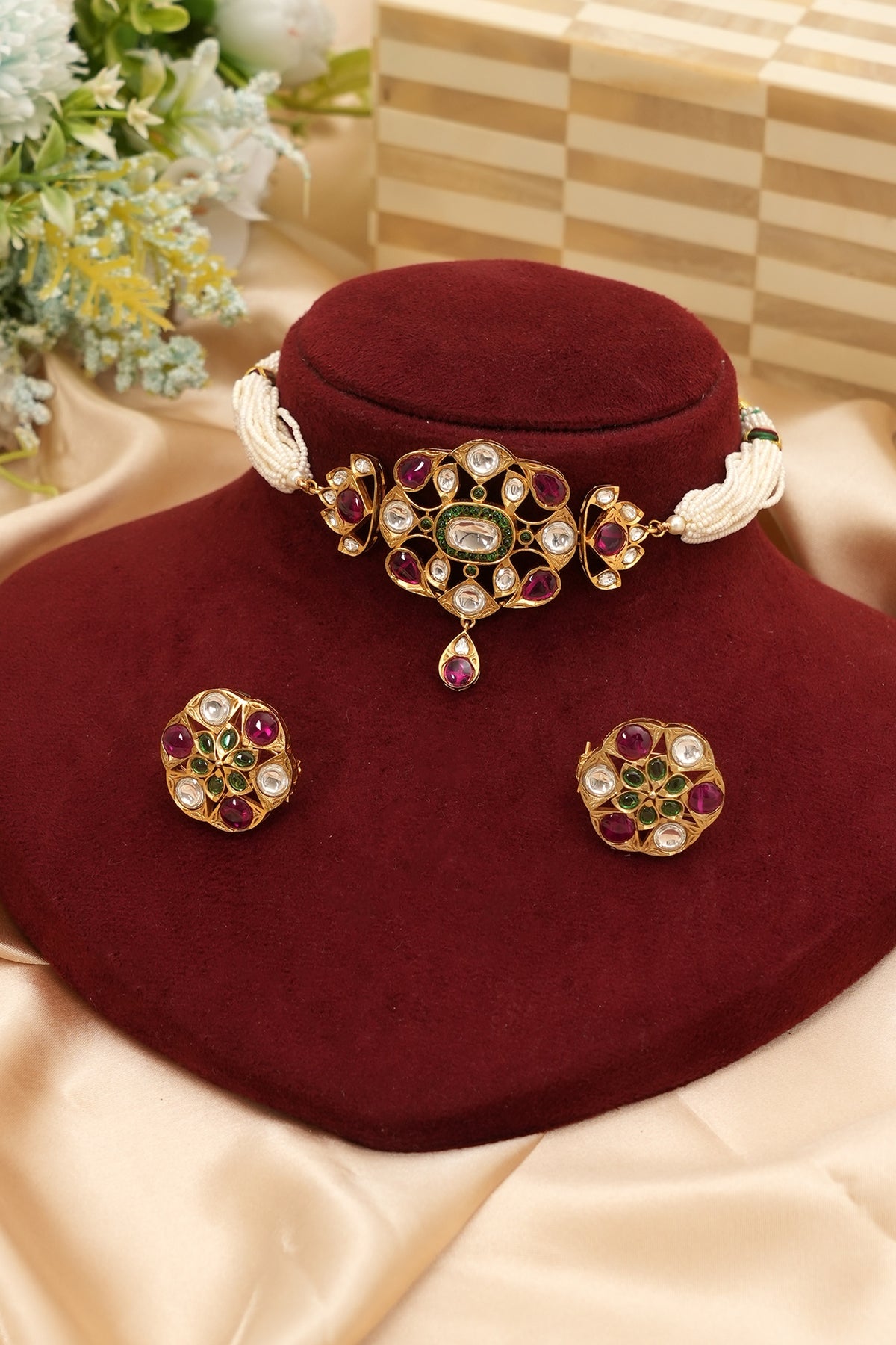 Gold Finish Kundan Polki & Green Stone Choker Necklace Set
