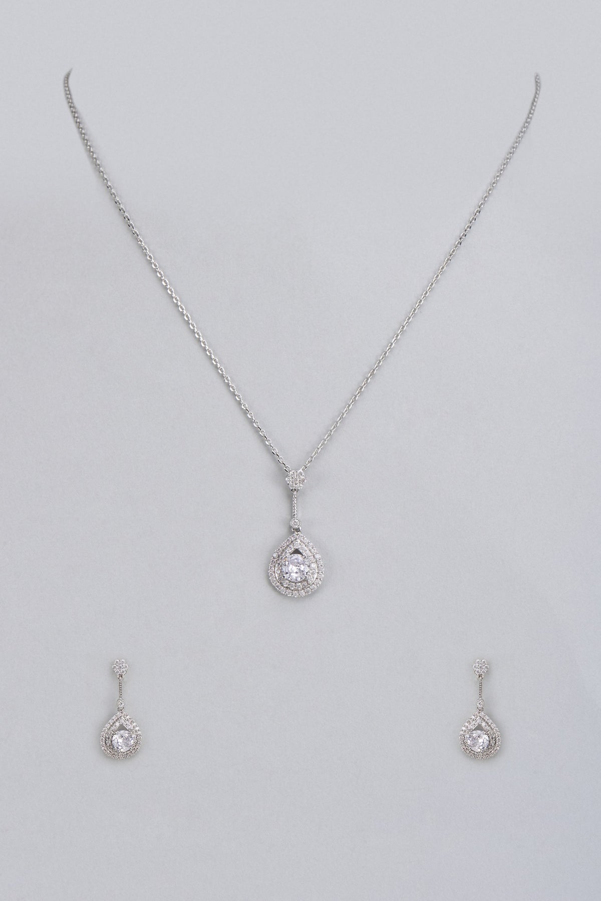 White Rhodium Plated Zircon & Austrian Crystal Necklace Set