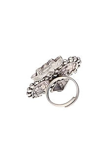 Two-Tone Finish Pearl Floral Ring