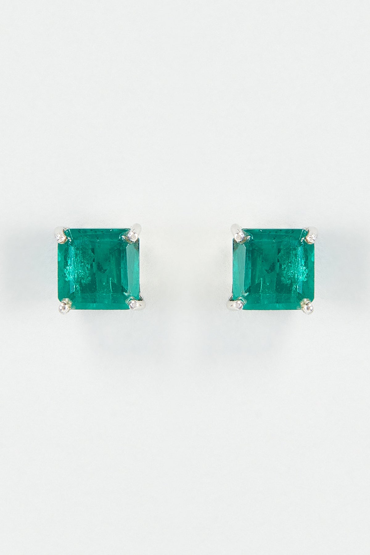 White Finish Green Swarovski Zirconia Stud Earrings In 92.5 Sterling Silver