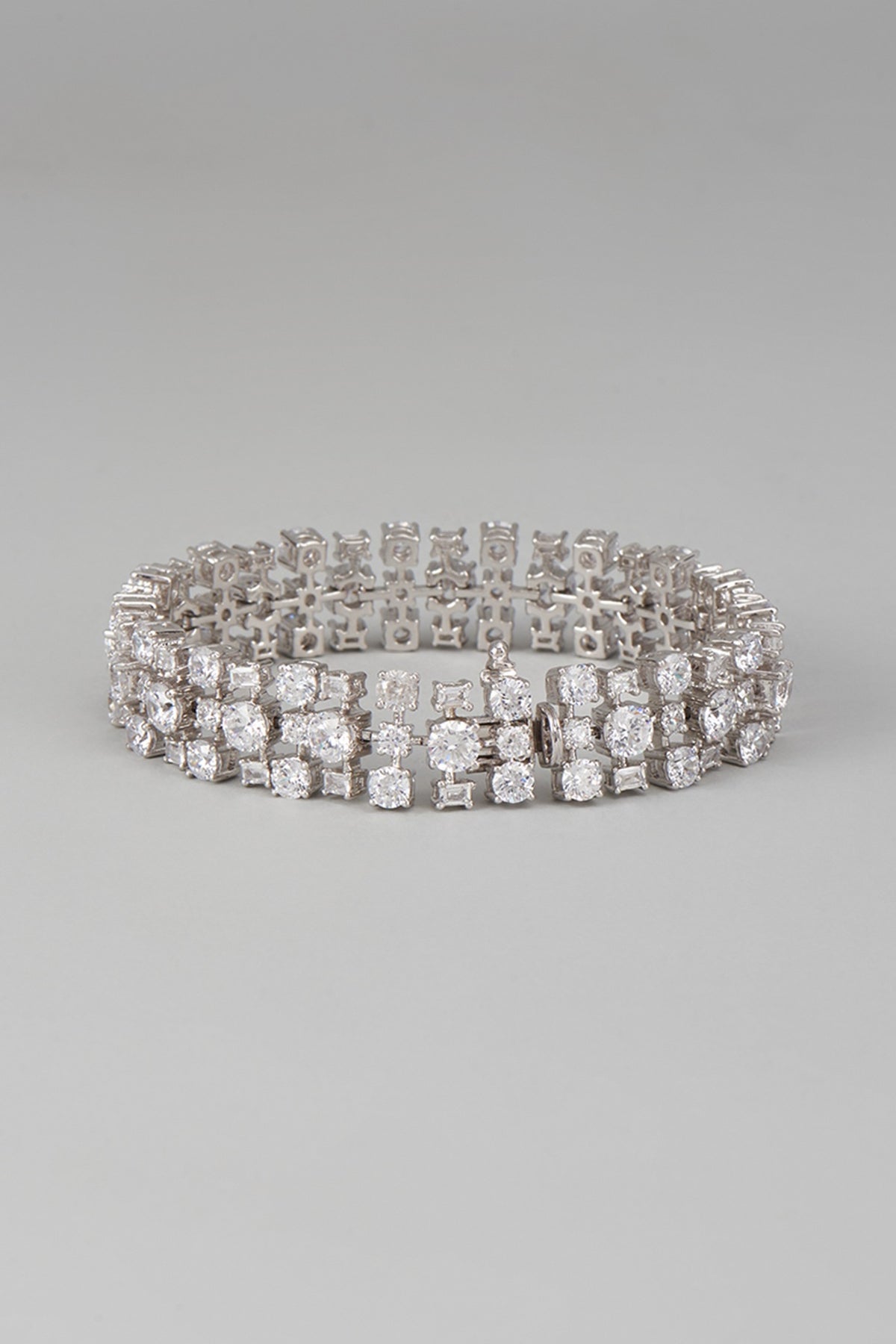 White Finish Swarovski Zircon Round Cut Bracelet In Sterling Silver
