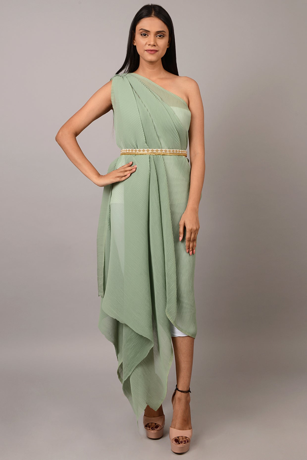 Gold Finish Handcrafted Belt With Shell Pearls