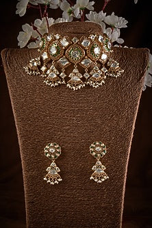 Gold Finish Green Stone & Kundan Polki Choker Necklace Set In Sterling Silver