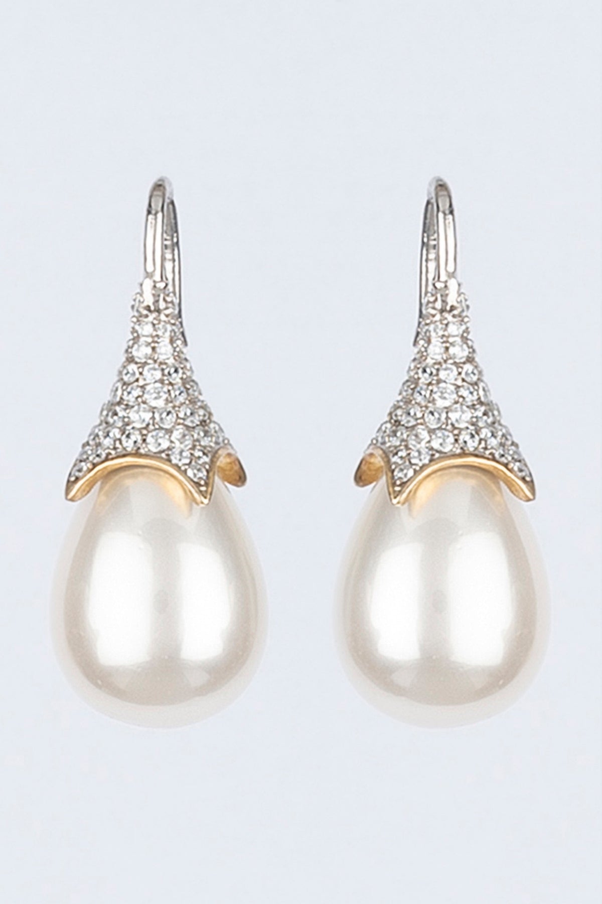 White Finish Shell Pearl Earrings In Sterling Silver