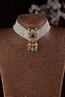 Gold Finish Moissanite Polki & Green Stone Choker Necklace In Sterling Silver