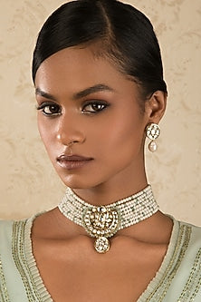 Gold Finish Shell Pearl & Kundan Necklace Set