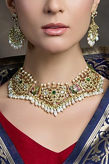 Gold Finish Green Stone Filigree Pendant Necklace Set
