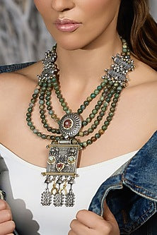 Antique silver Finish Green Beaded Pendant Necklace
