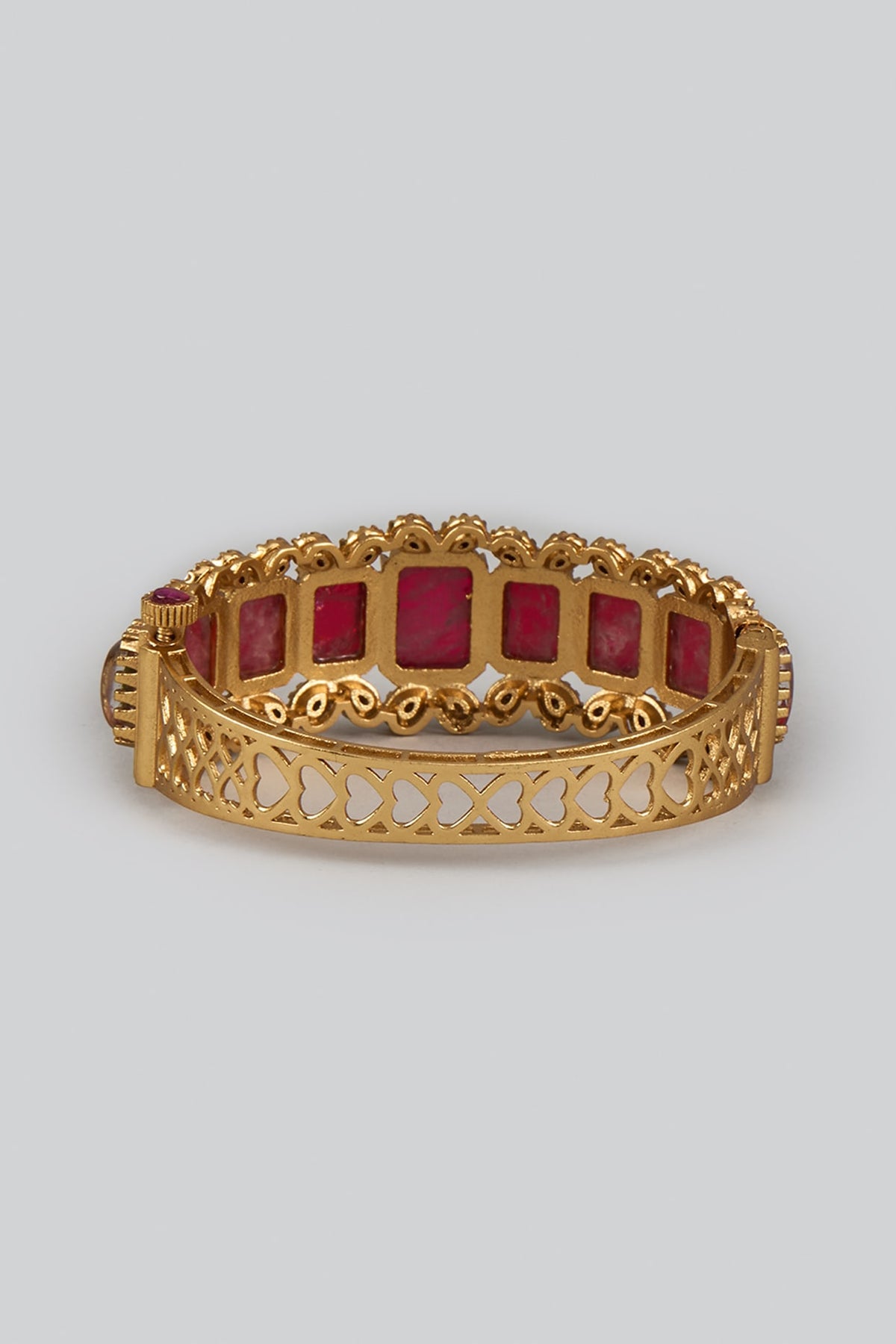 Gold Finish Uncut Kundan Polki & Ruby Aventurine Bangle