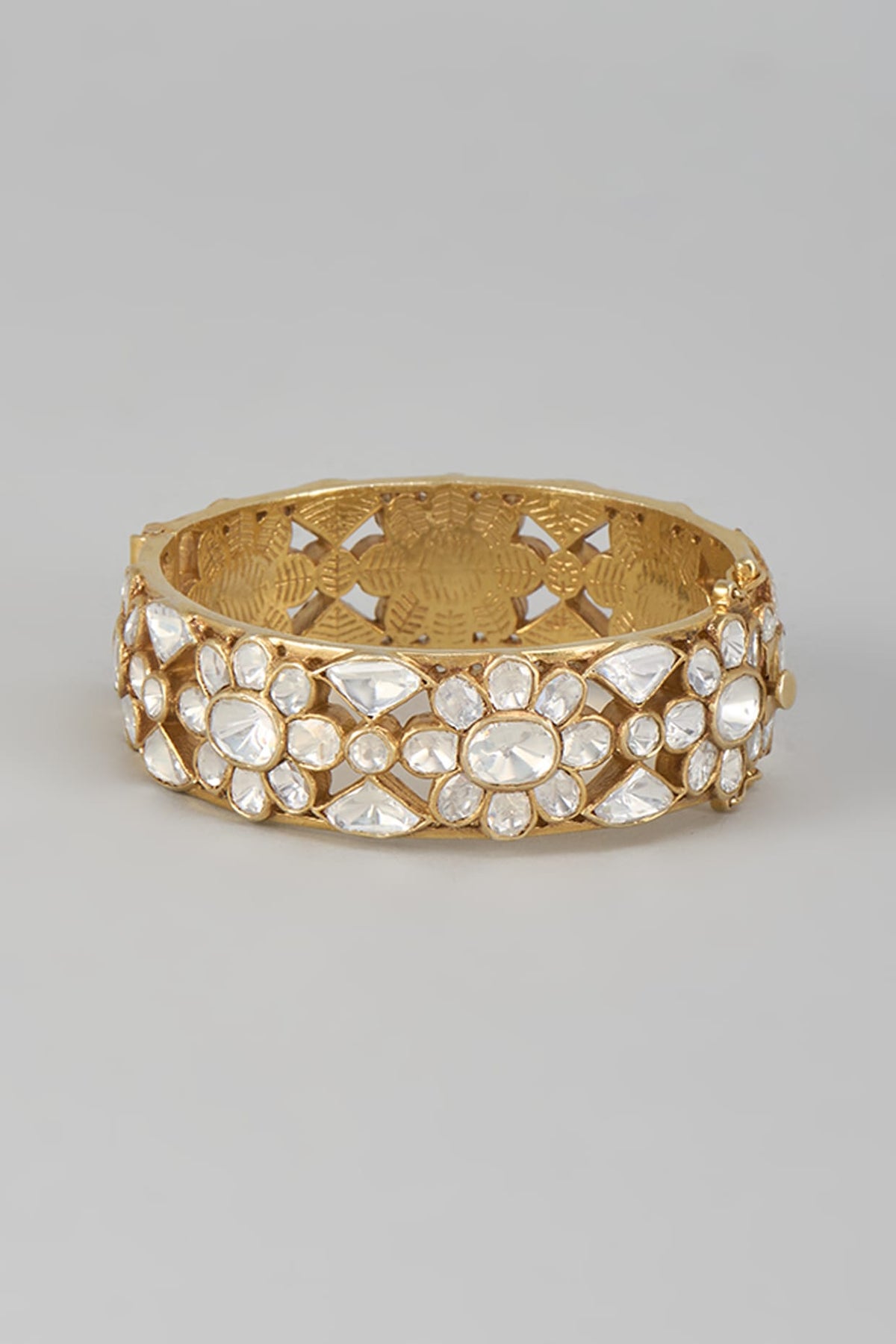Gold Finish Kundan Polki Bangle In Sterling Silver