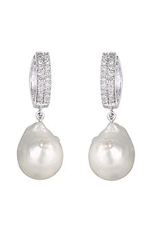 14 Kt White Gold Earrings With Diamonds