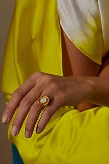 Gold Plated Shell Pearl Ring