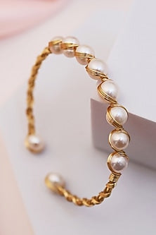 Gold Finish Pearl Handcrafted Bracelet