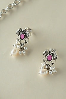 White Finish Onyx & Pearl Temple Necklace Set In Sterling Silver