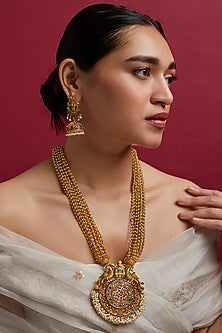 Gold Finish Kemp Stone Temple Necklace Set