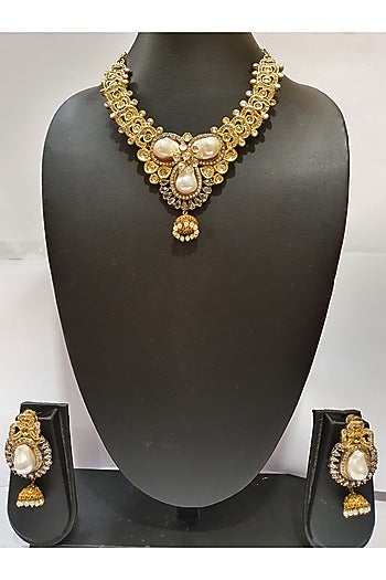 Gold Finish Pearls Necklace Set