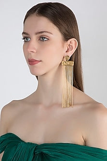 Gold Finish Kingdom Of Westeros Motif Earrings