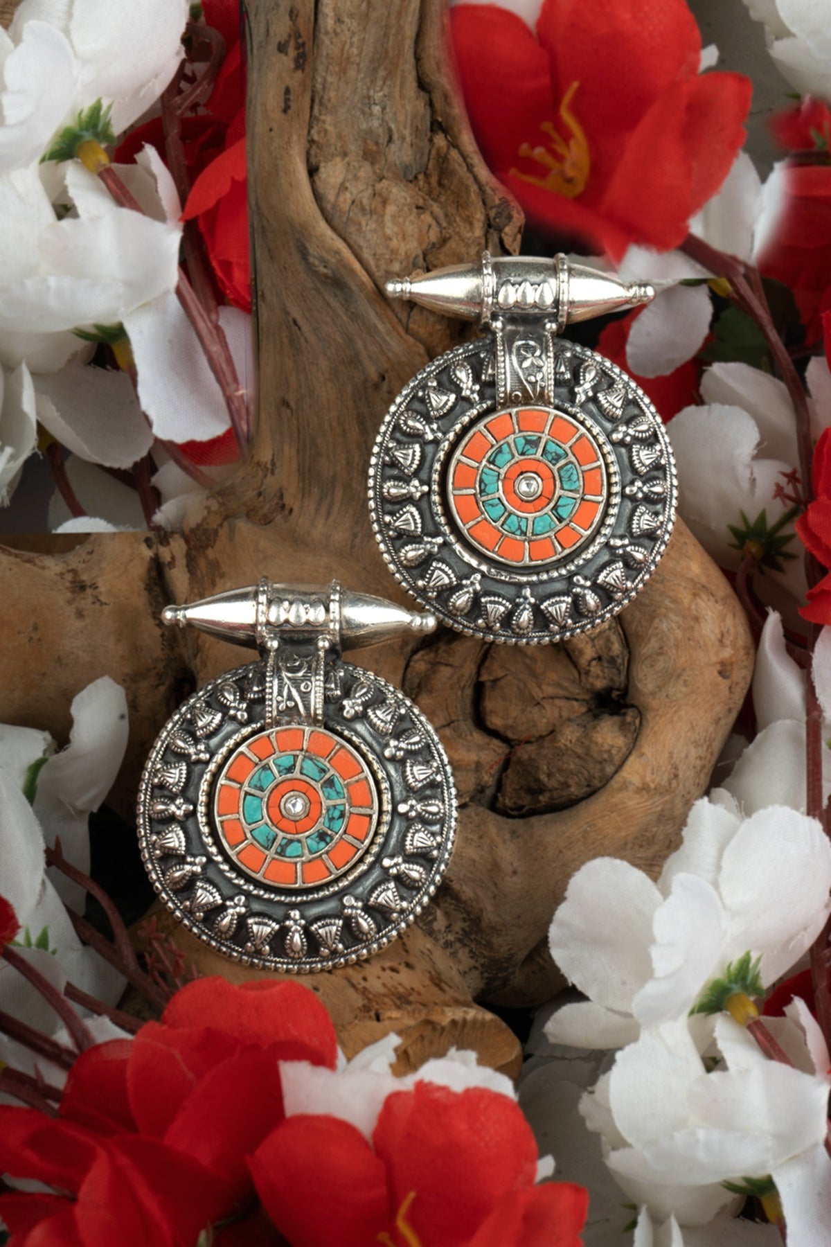 White Finish Coral Synthetic Stud Earrings In 92.5 Sterling Silver