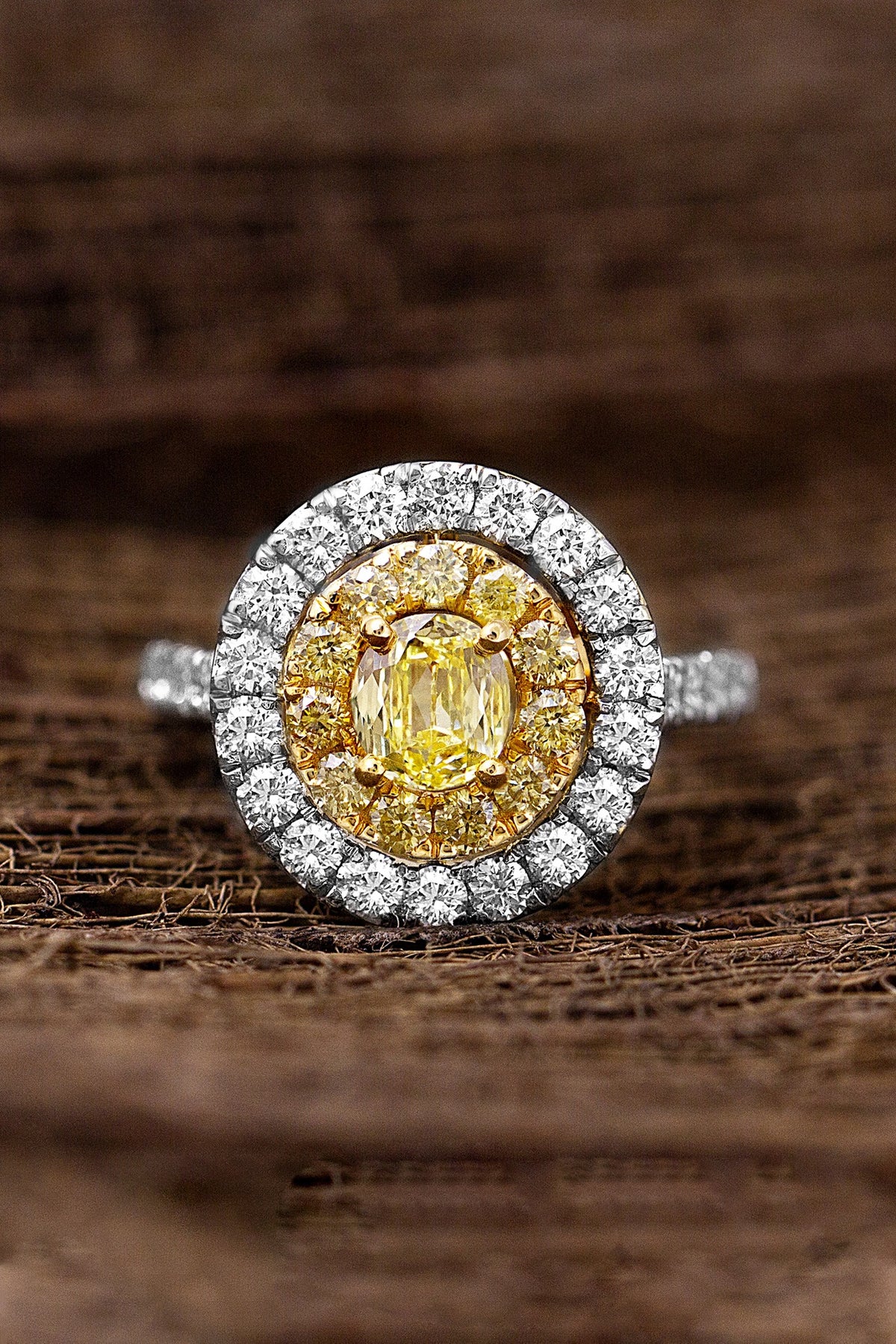 18kt Yellow Gold Finish Round-Shaped Yellow Diamond Ring