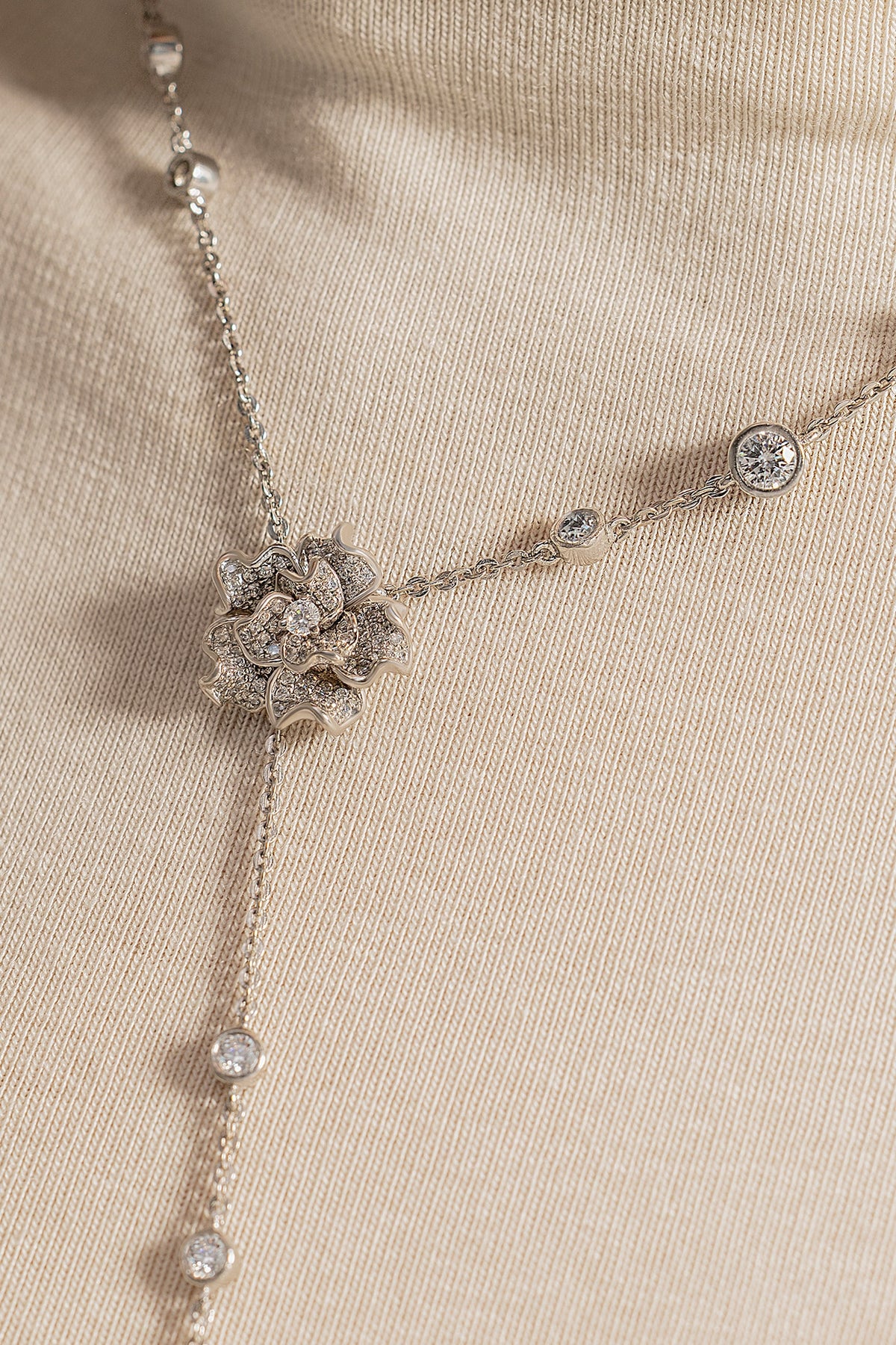Silver Plated Diamond Handcrafted Pendant Necklace