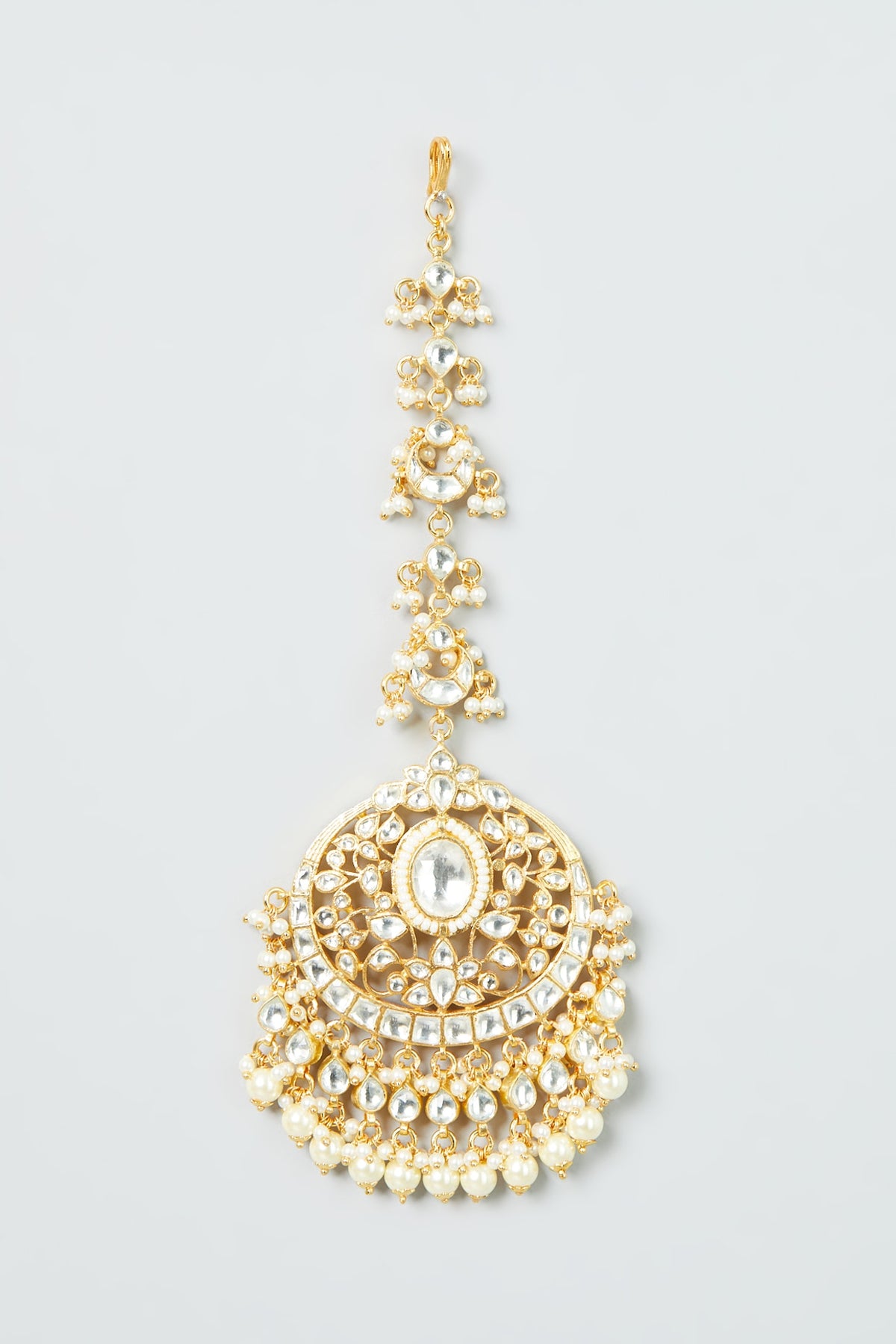 Gold Finish Kundan Maang Tikka