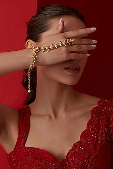 Gold Finish Kundan & Shell Pearl Hathphool