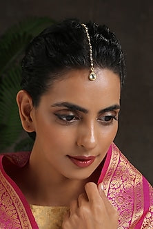 Gold Finish Pearls & Kundan Maang Tikka