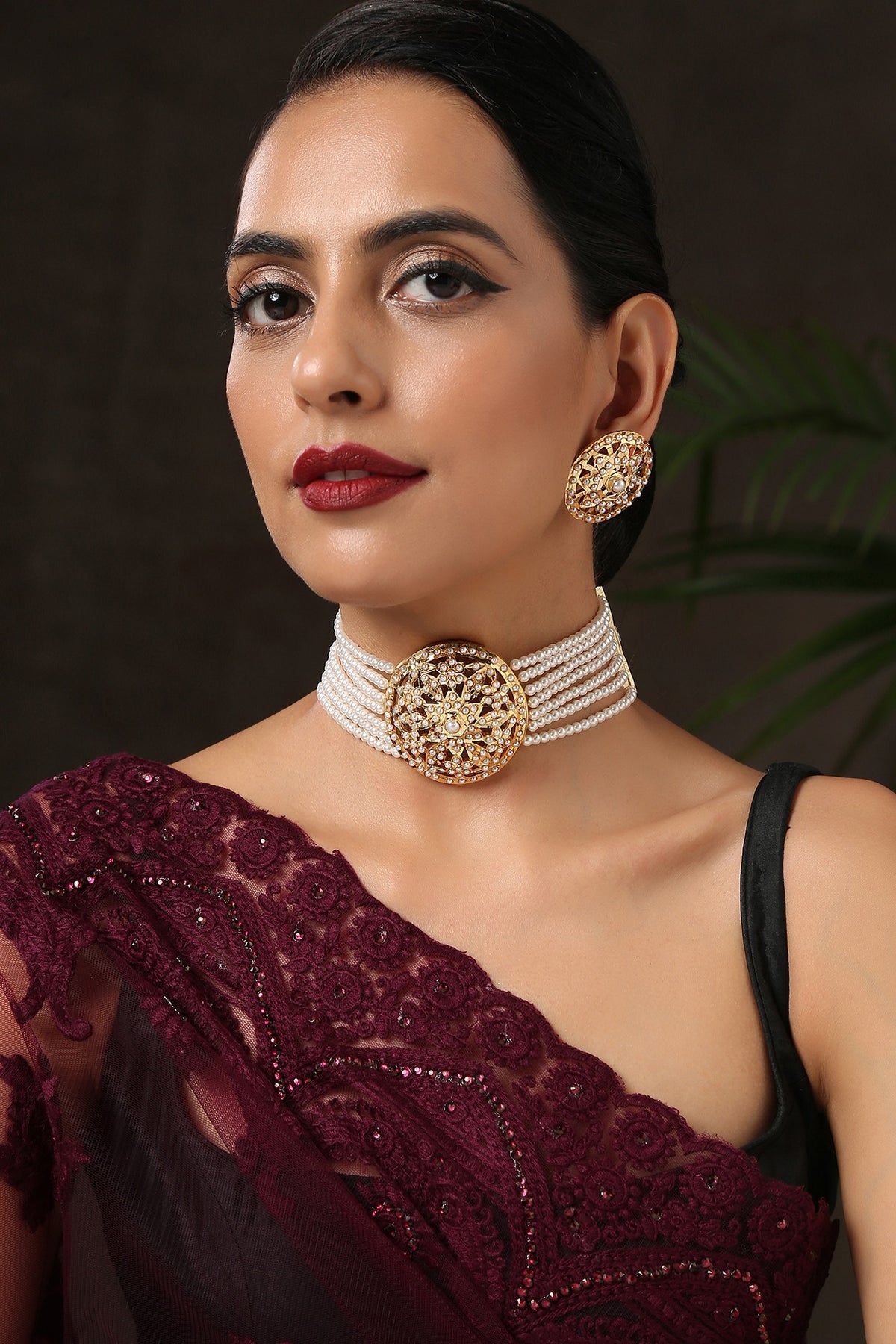 Gold Finish Jadau Choker Necklace Set