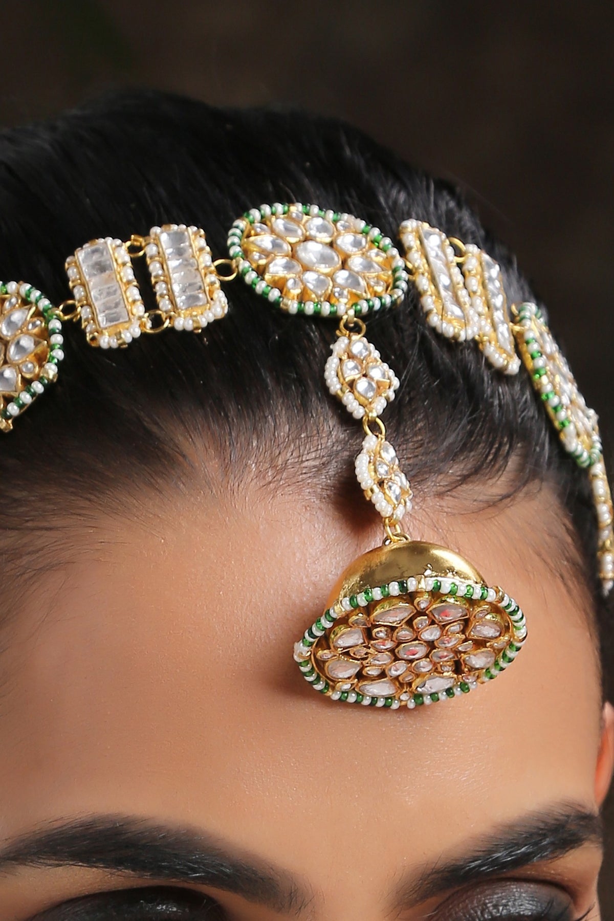 Gold Plated Kundan & Pearls Mathapatti