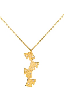 Gold Finish Fan-Shaped Leaf Necklace