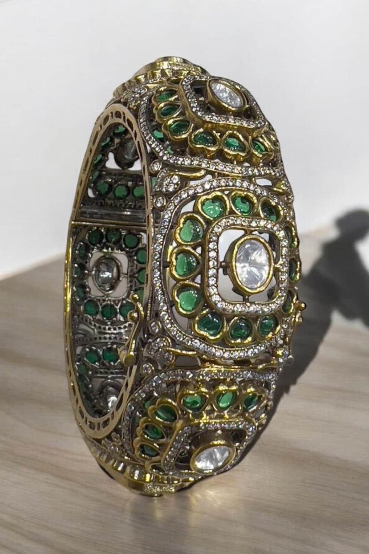 Matte Gold Plated Green Jadtar Stone & Glass Beaded Adjustable Bangle