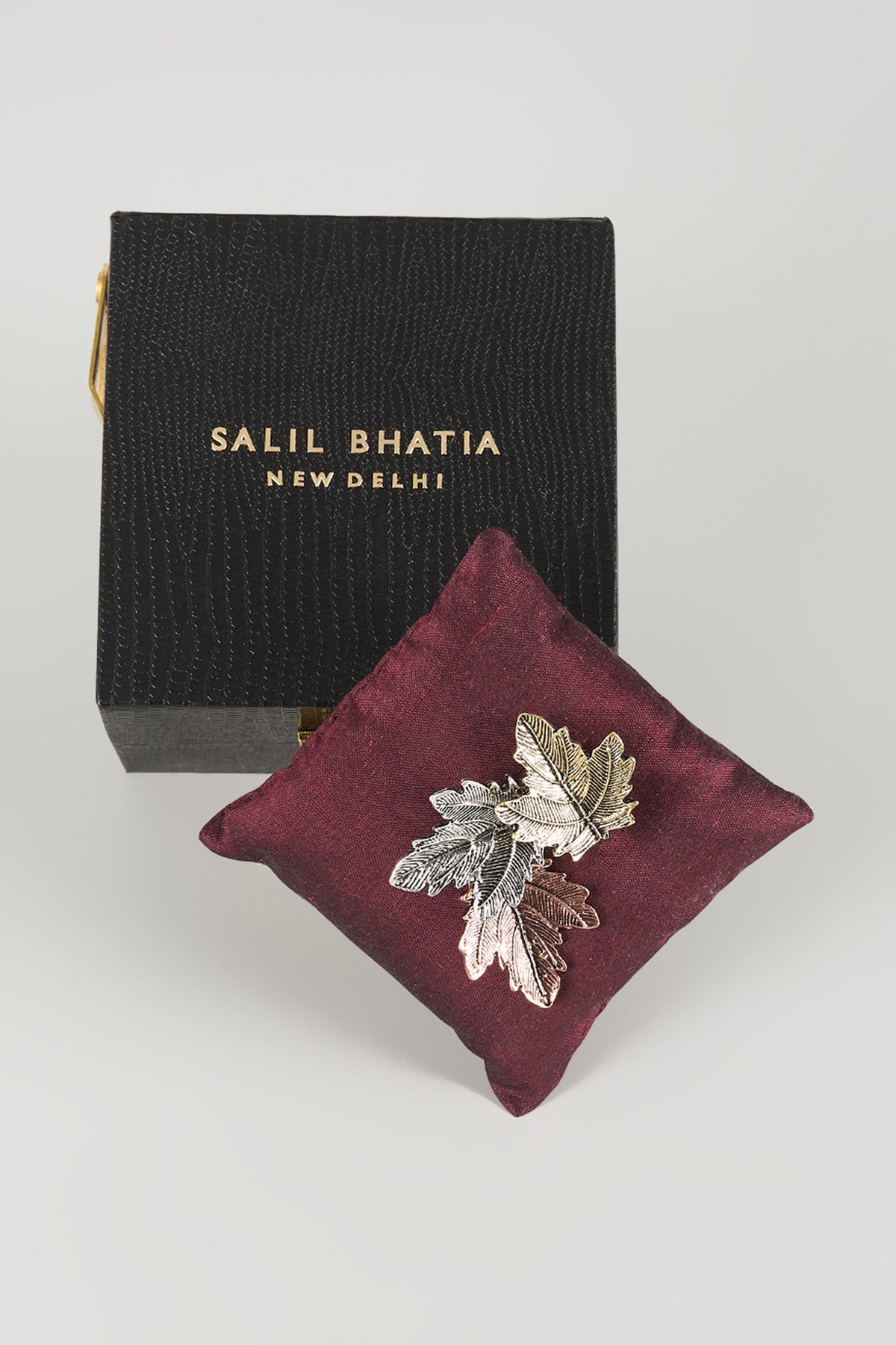 Gold Finish Autumn Leave Brooch
