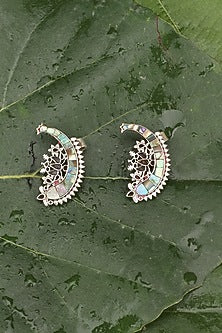 Oxidised Finish Kundan Polki Handcrafted Stud Earrings In Sterling Silver